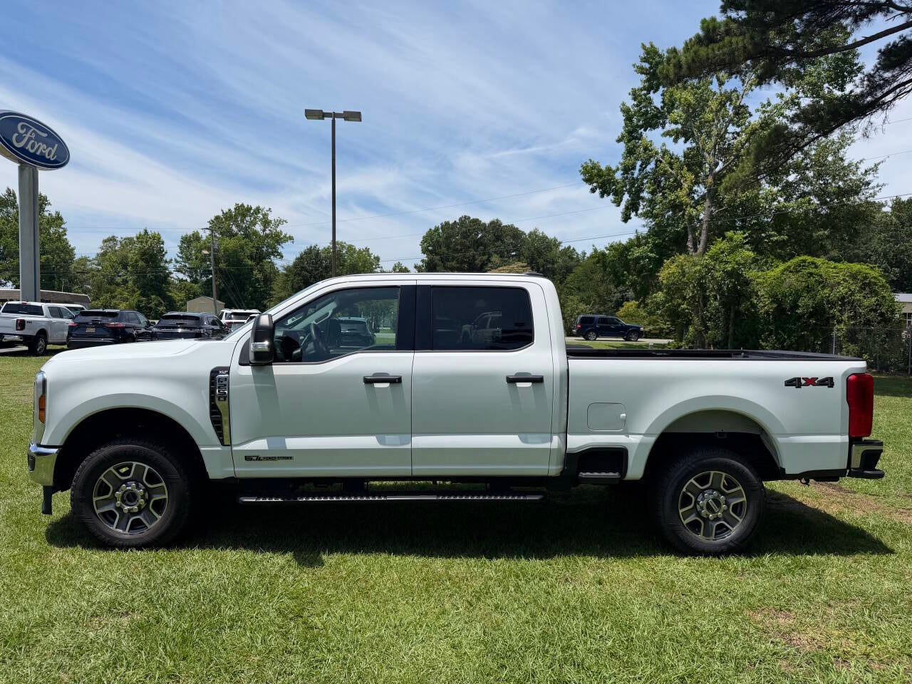 2025 Ford F-250 Super Duty XLT 4x4 4dr Crew Cab 6.8 ft. SB Pickup