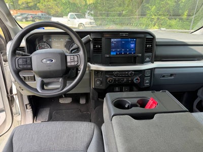 2025 Ford F-250 Super Duty XL 4x4 4dr Crew Cab 6.8 ft. SB Pickup
