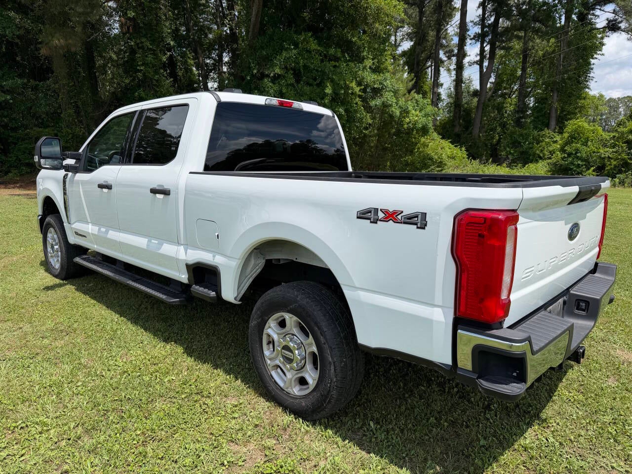 2025 Ford F-250 Super Duty XL 4x4 4dr Crew Cab 6.8 ft. SB Pickup