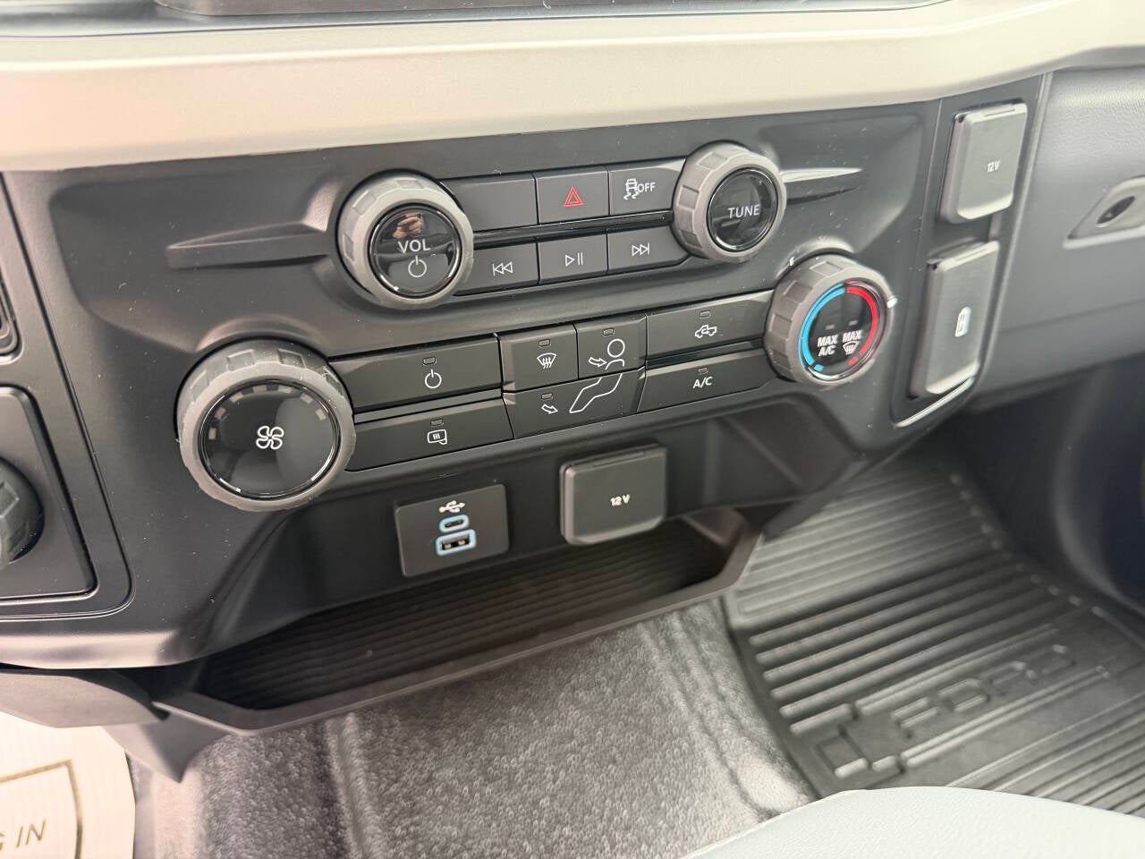 2027 Ford F-250 Super Duty XL 4x2 4dr SuperCab 8 ft. LB Pickup