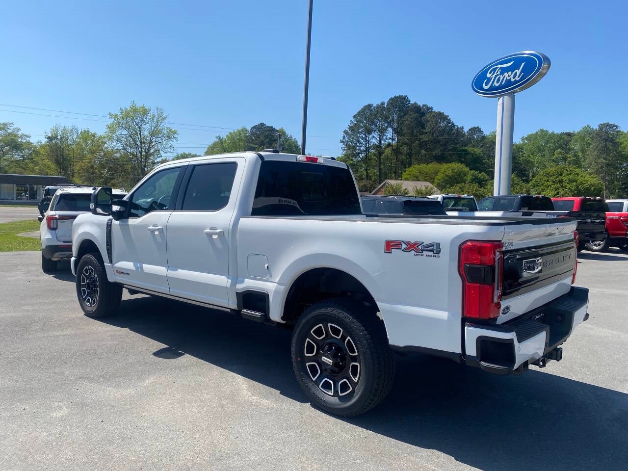 2025 Ford F-250 Super Duty Platinum 4x4 4dr Crew Cab 6.8 ft. SB Pickup