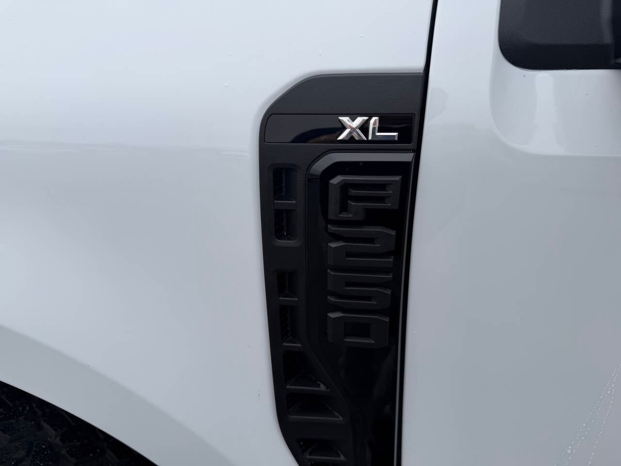 2027 Ford F-250 Super Duty XL 4x4 4dr Crew Cab 6.8 ft. SB Pickup