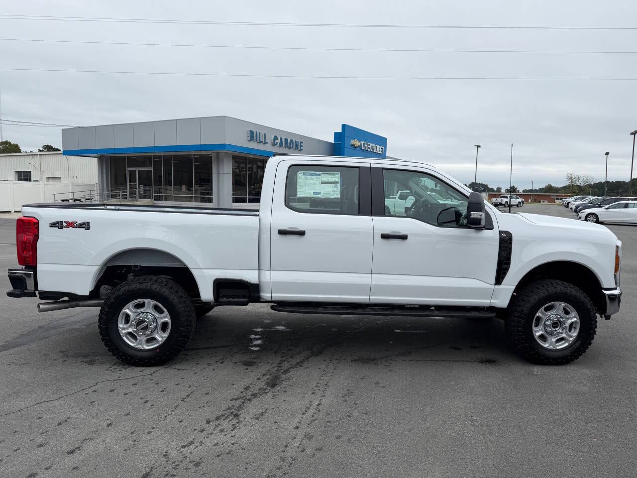 2027 Ford F-250 Super Duty XL 4x4 4dr Crew Cab 6.8 ft. SB Pickup