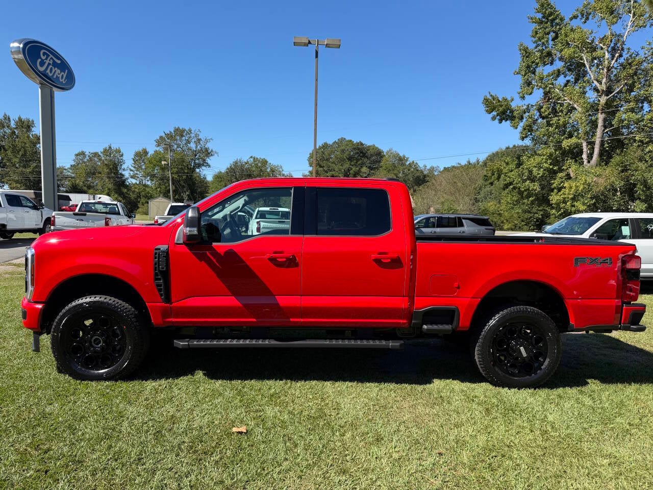 2027 Ford F-250 Super Duty XLT 4x4 4dr Crew Cab 6.8 ft. SB Pickup