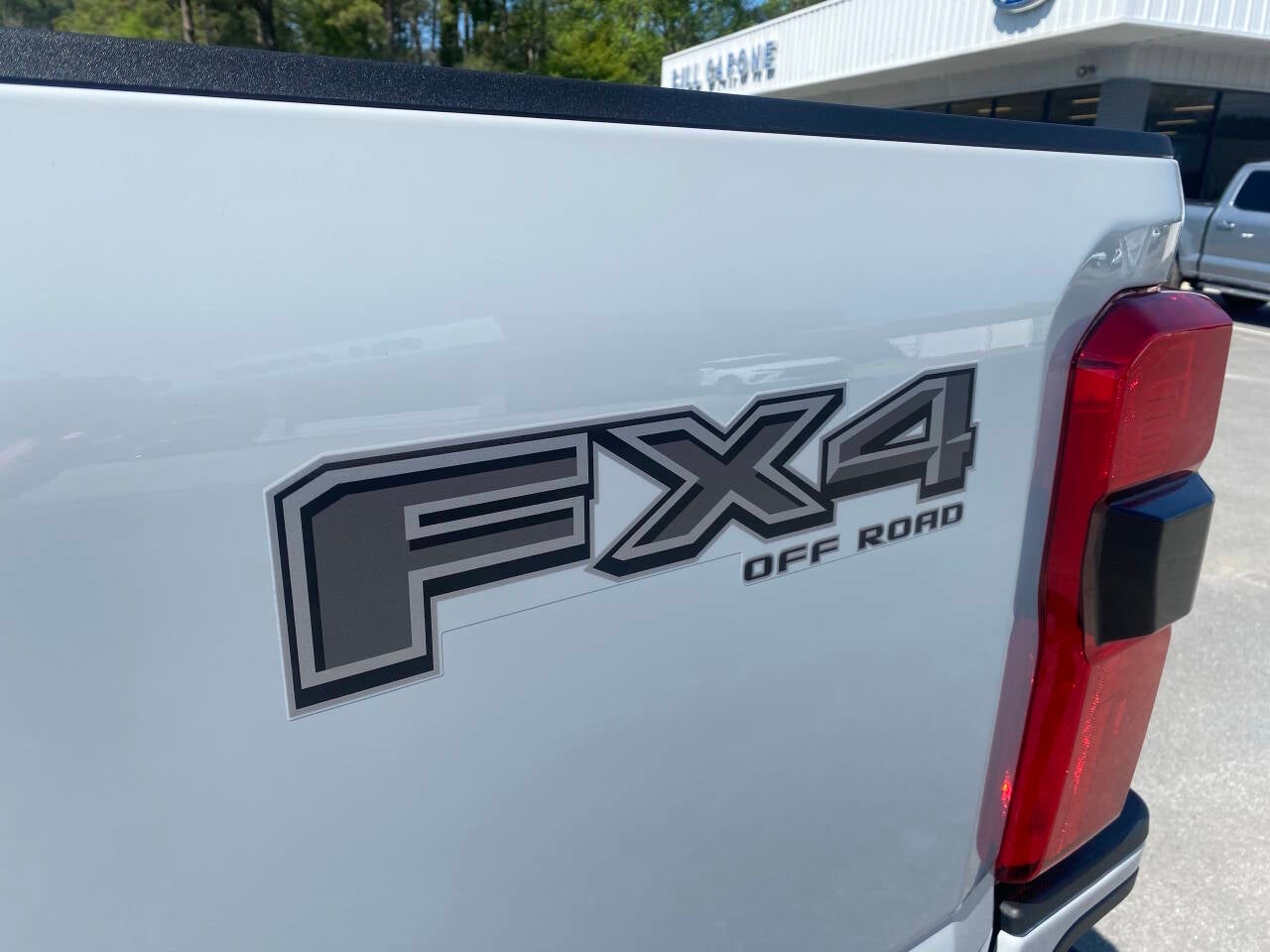 2025 Ford F-250 Super Duty XLT 4x4 4dr Crew Cab 6.8 ft. SB Pickup