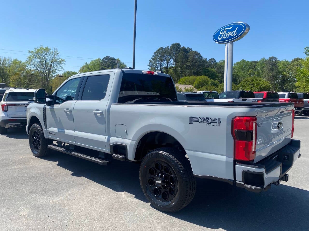 2025 Ford F-250 Super Duty XLT 4x4 4dr Crew Cab 6.8 ft. SB Pickup