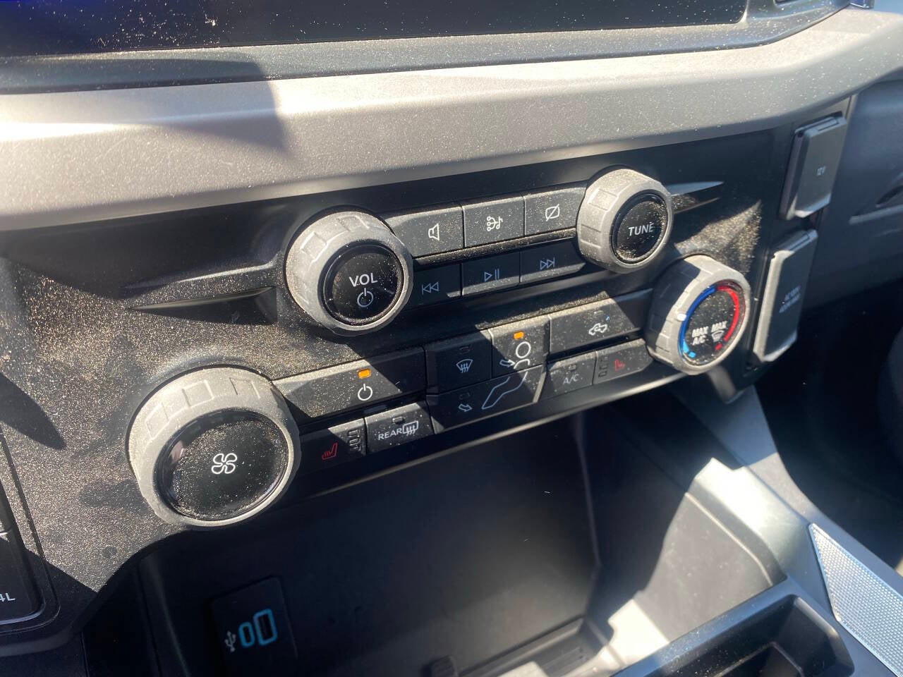 2023 Ford F-250 Super Duty XLT 4x4 4dr Crew Cab 6.8 ft. SB Pickup