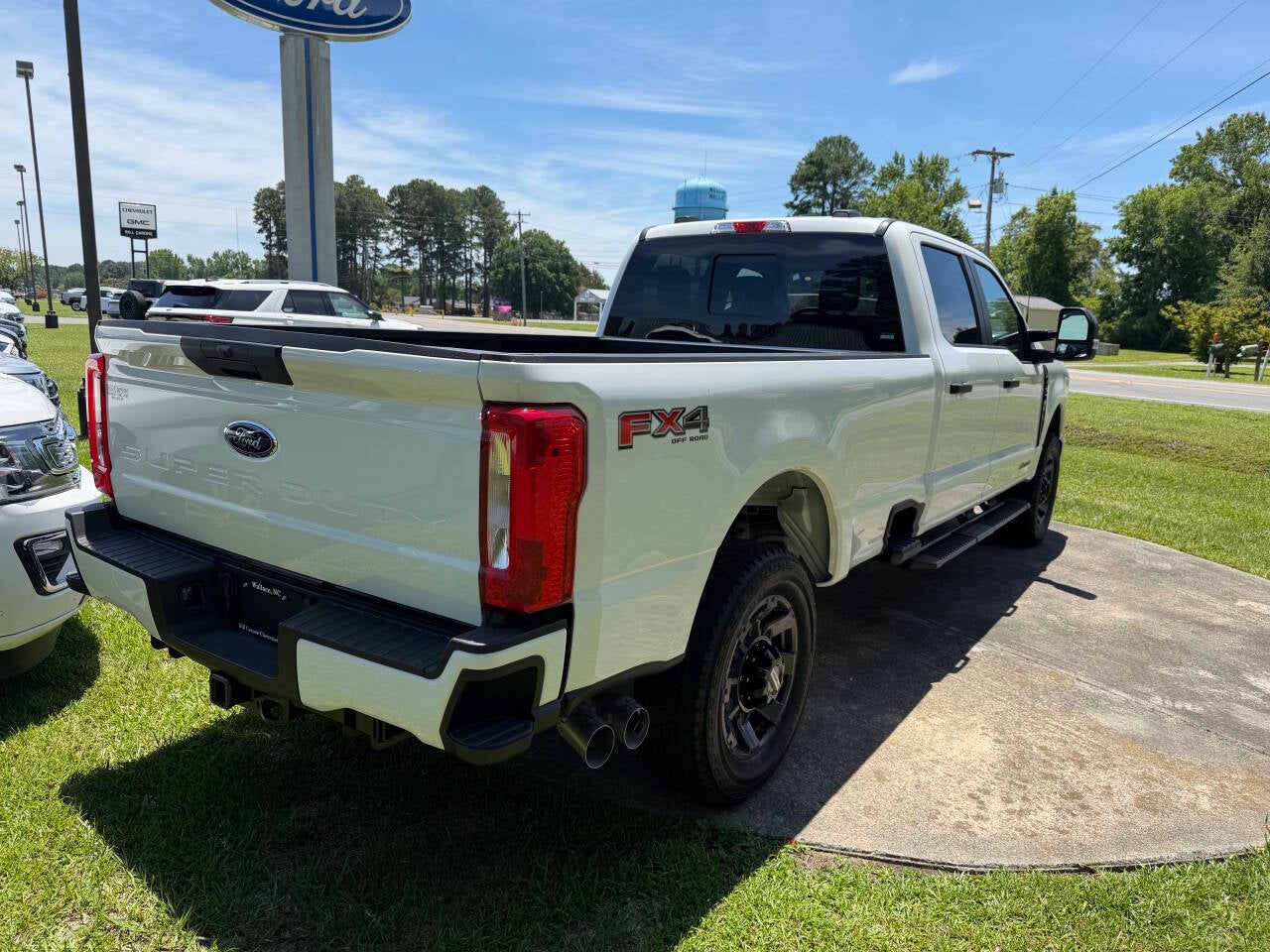 2026 Ford F-350 Super Duty XL 4x4 4dr Crew Cab 8 ft. LB SRW Pickup