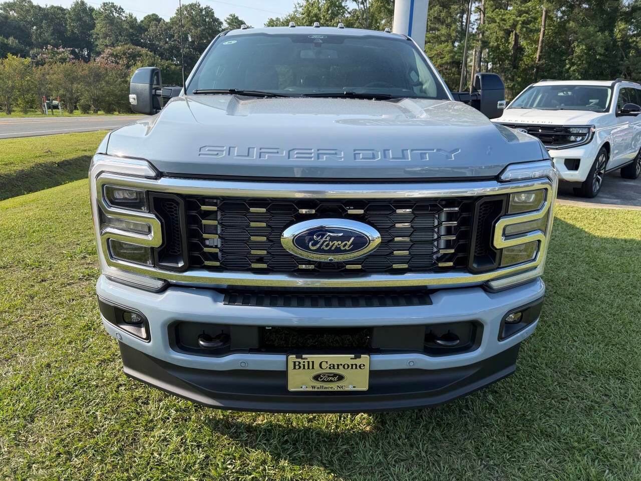 2026 Ford F-350 Super Duty Platinum 4x4 4dr Crew Cab 8 ft. LB DRW Pickup