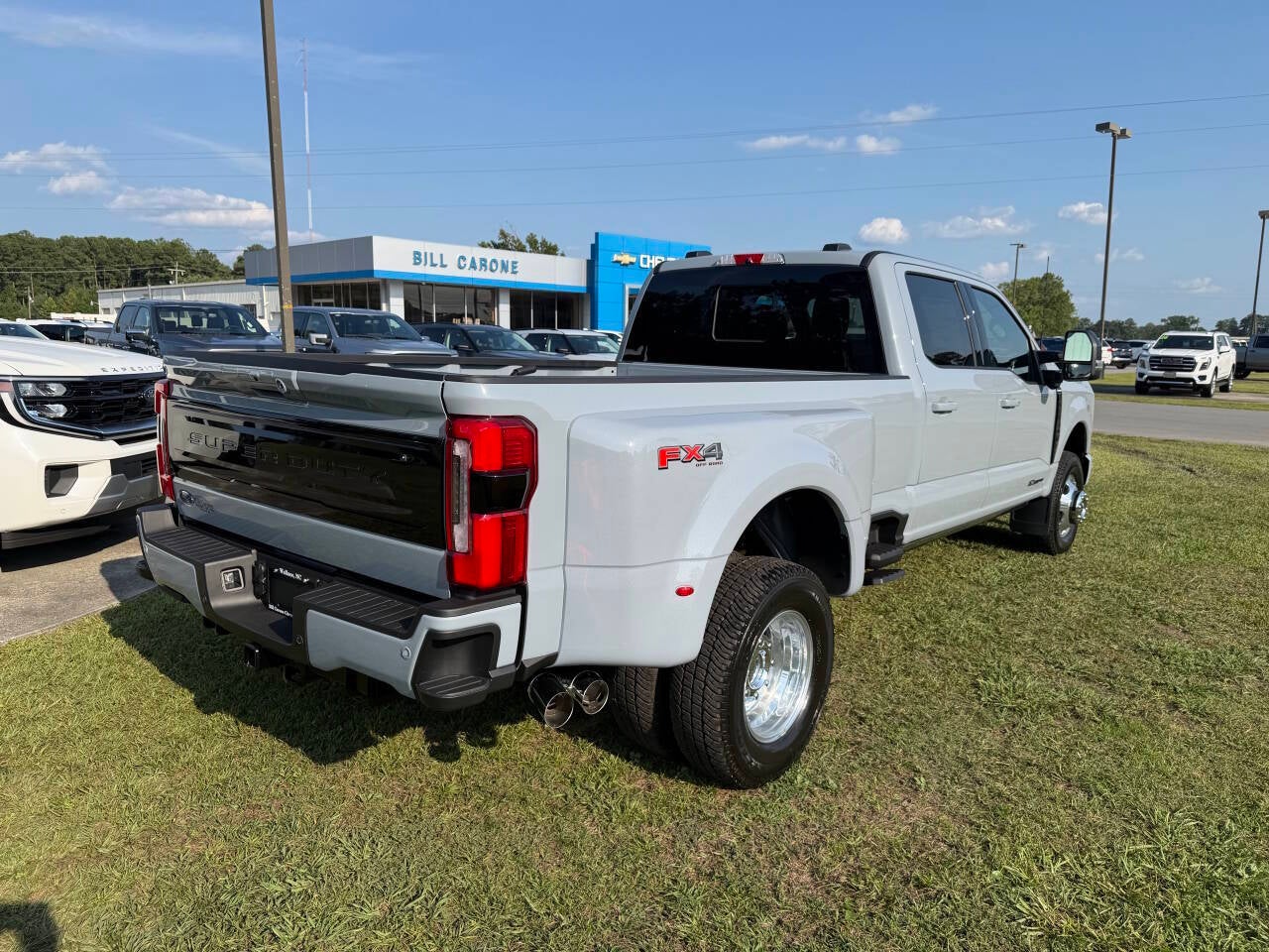 2026 Ford F-350 Super Duty Platinum 4x4 4dr Crew Cab 8 ft. LB DRW Pickup