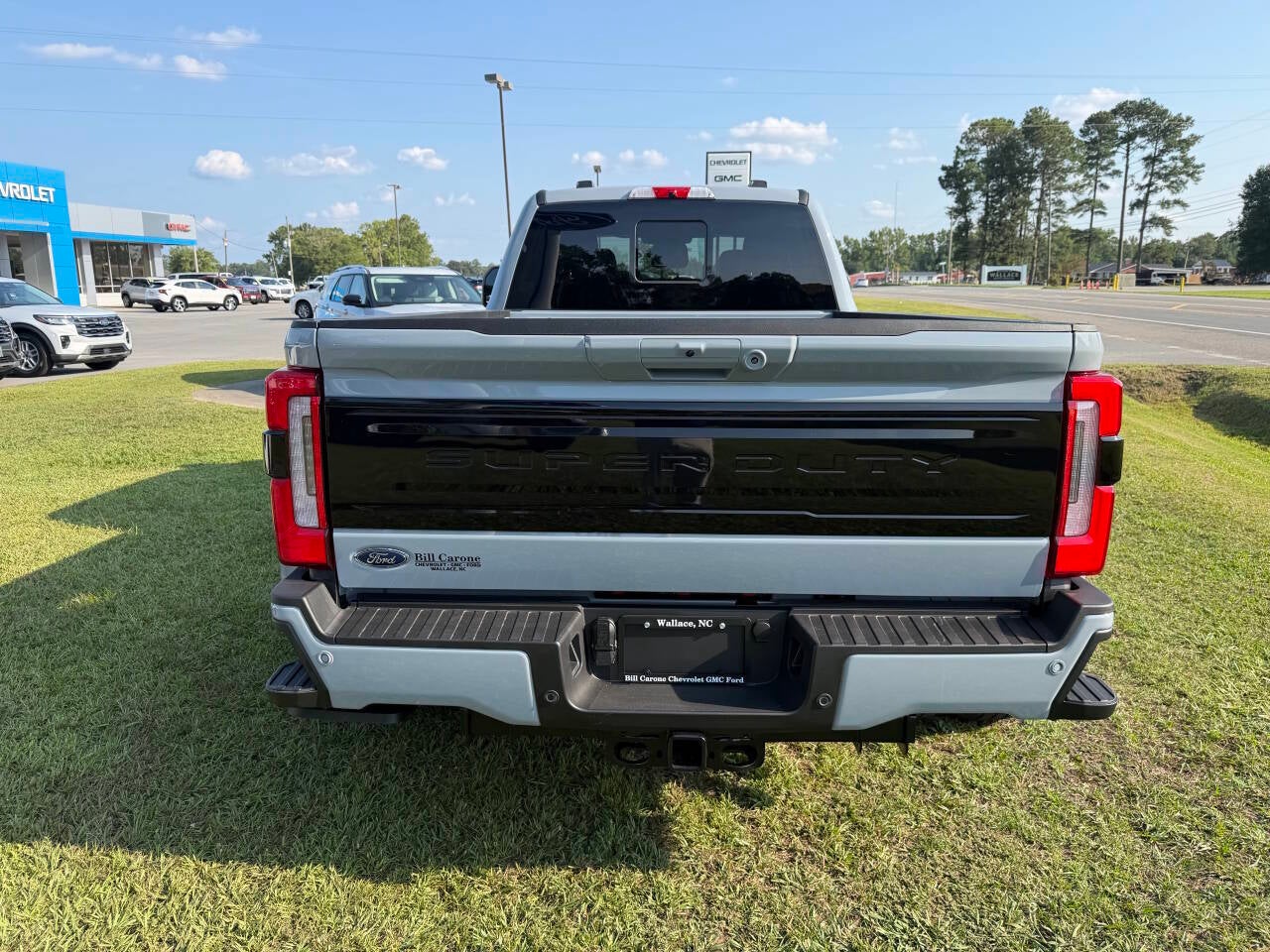 2026 Ford F-350 Super Duty Platinum 4x4 4dr Crew Cab 8 ft. LB DRW Pickup