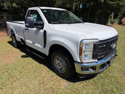 2027 Ford F-250 Super Duty XLT 4x2 2dr Regular Cab 8 ft. LB Pickup
