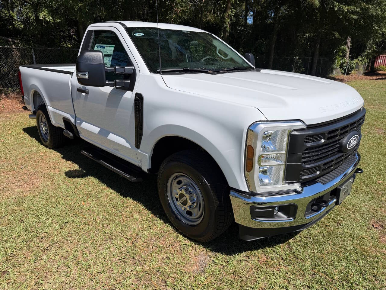 2027 Ford F-250 Super Duty XLT 4x2 2dr Regular Cab 8 ft. LB Pickup