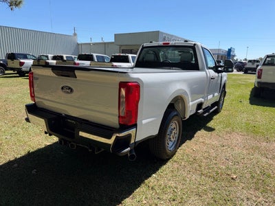 2027 Ford F-250 Super Duty XLT 4x2 2dr Regular Cab 8 ft. LB Pickup