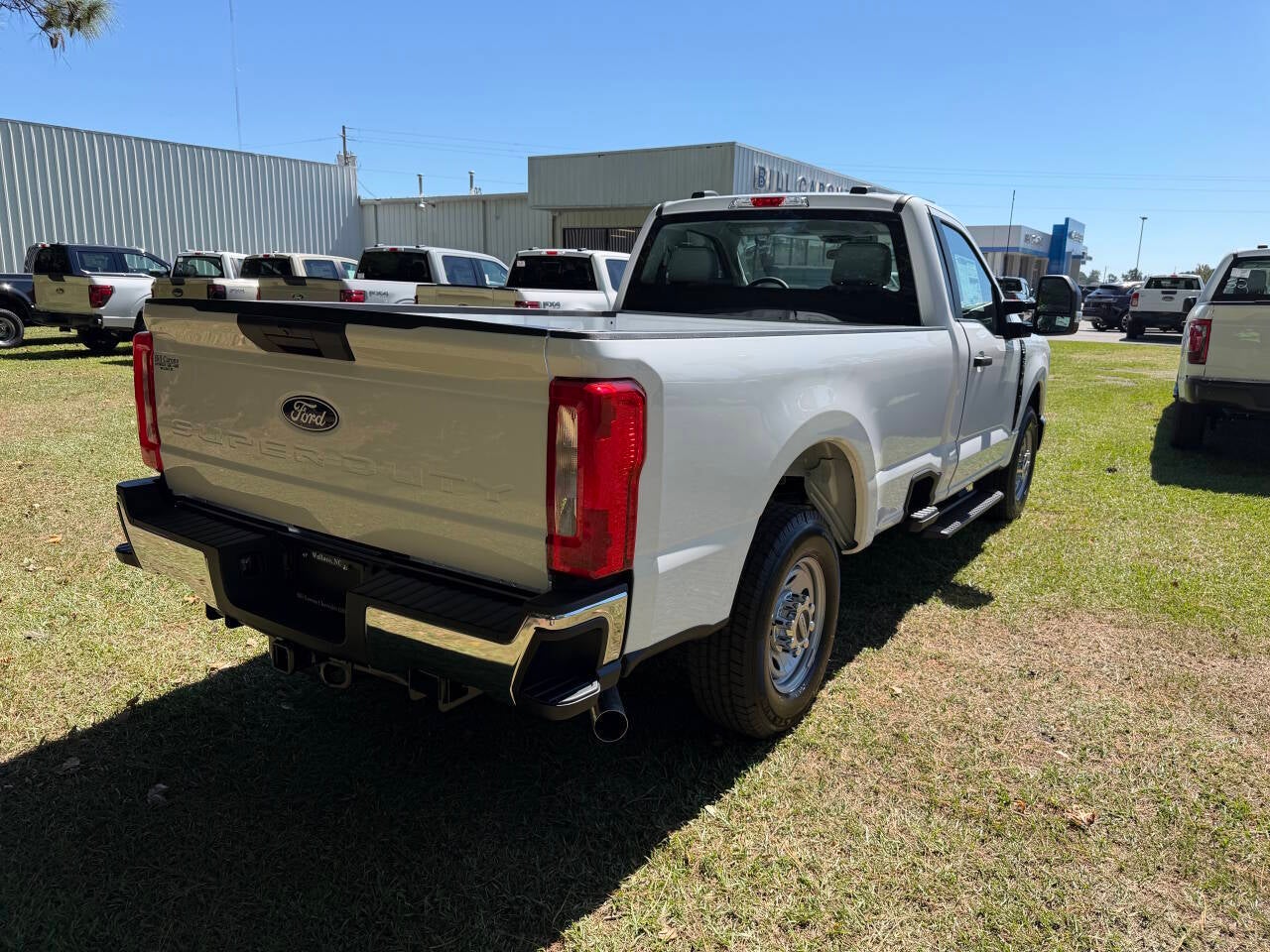 2027 Ford F-250 Super Duty XLT 4x2 2dr Regular Cab 8 ft. LB Pickup