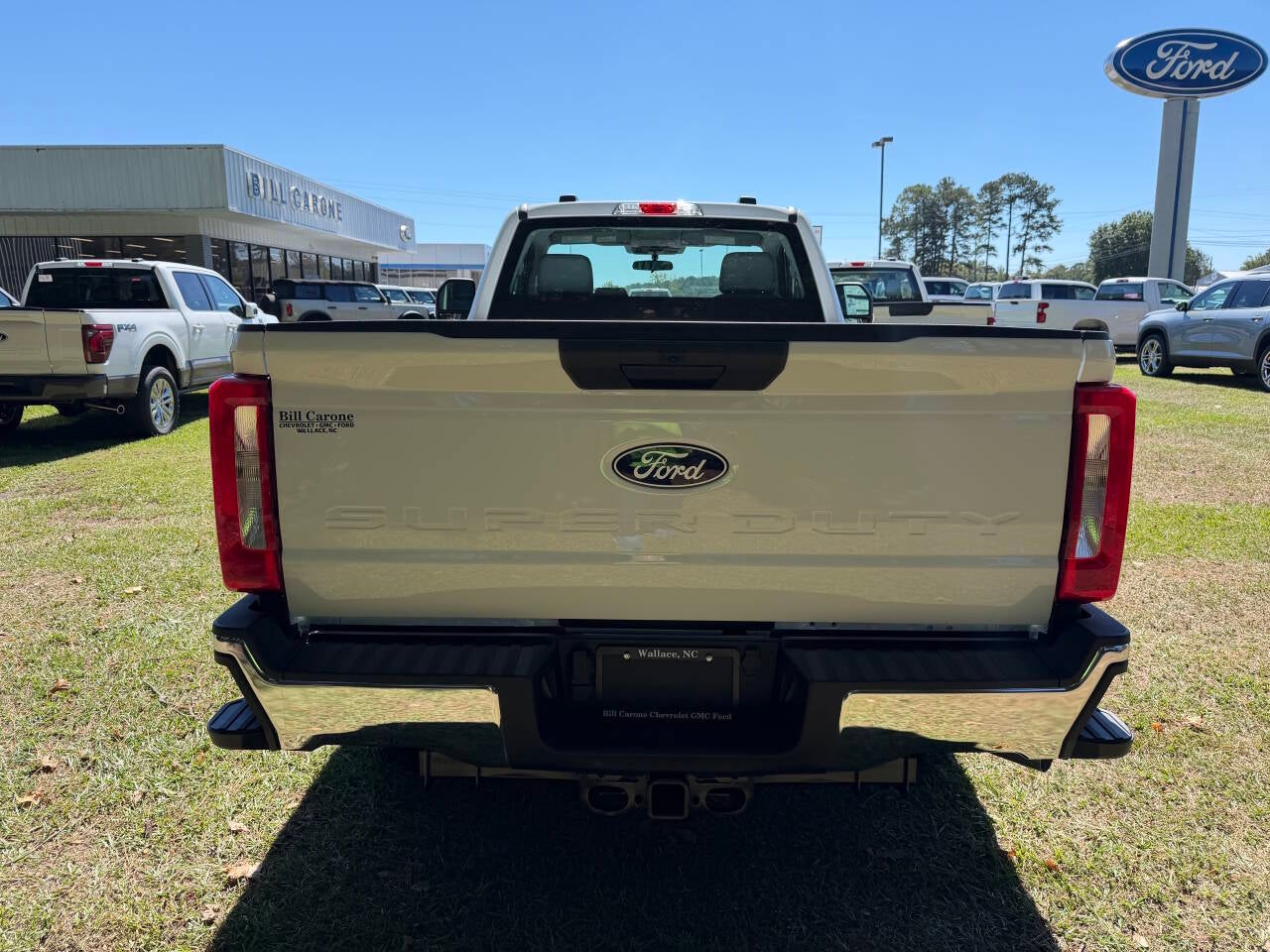 2027 Ford F-250 Super Duty XLT 4x2 2dr Regular Cab 8 ft. LB Pickup