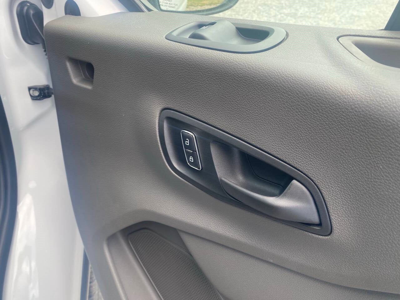 2025 Ford Transit 250 3dr LWB Medium Roof Cargo Van