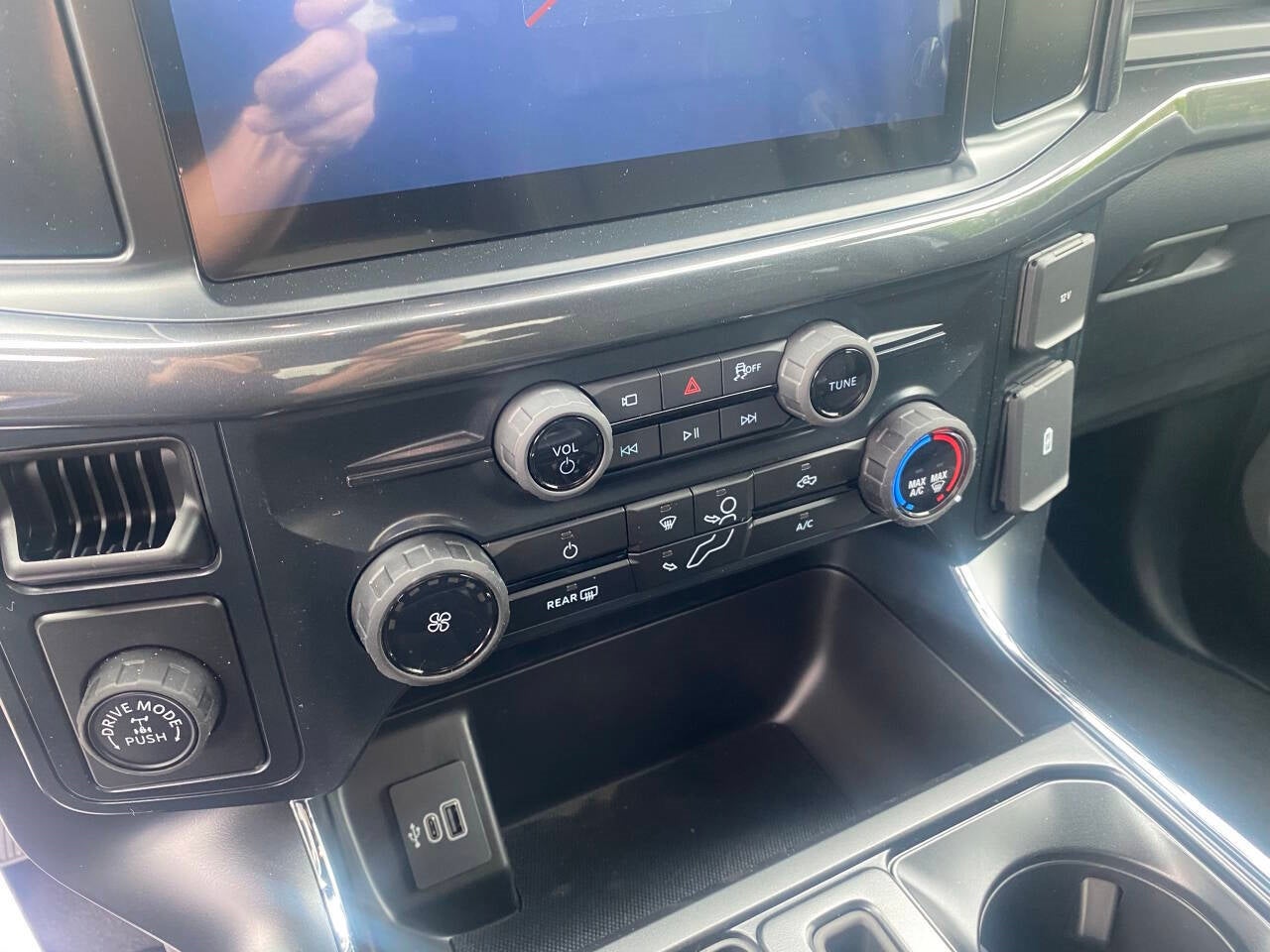 2025 Ford F-150 STX 4x2 4dr SuperCrew 5.5 ft. SB