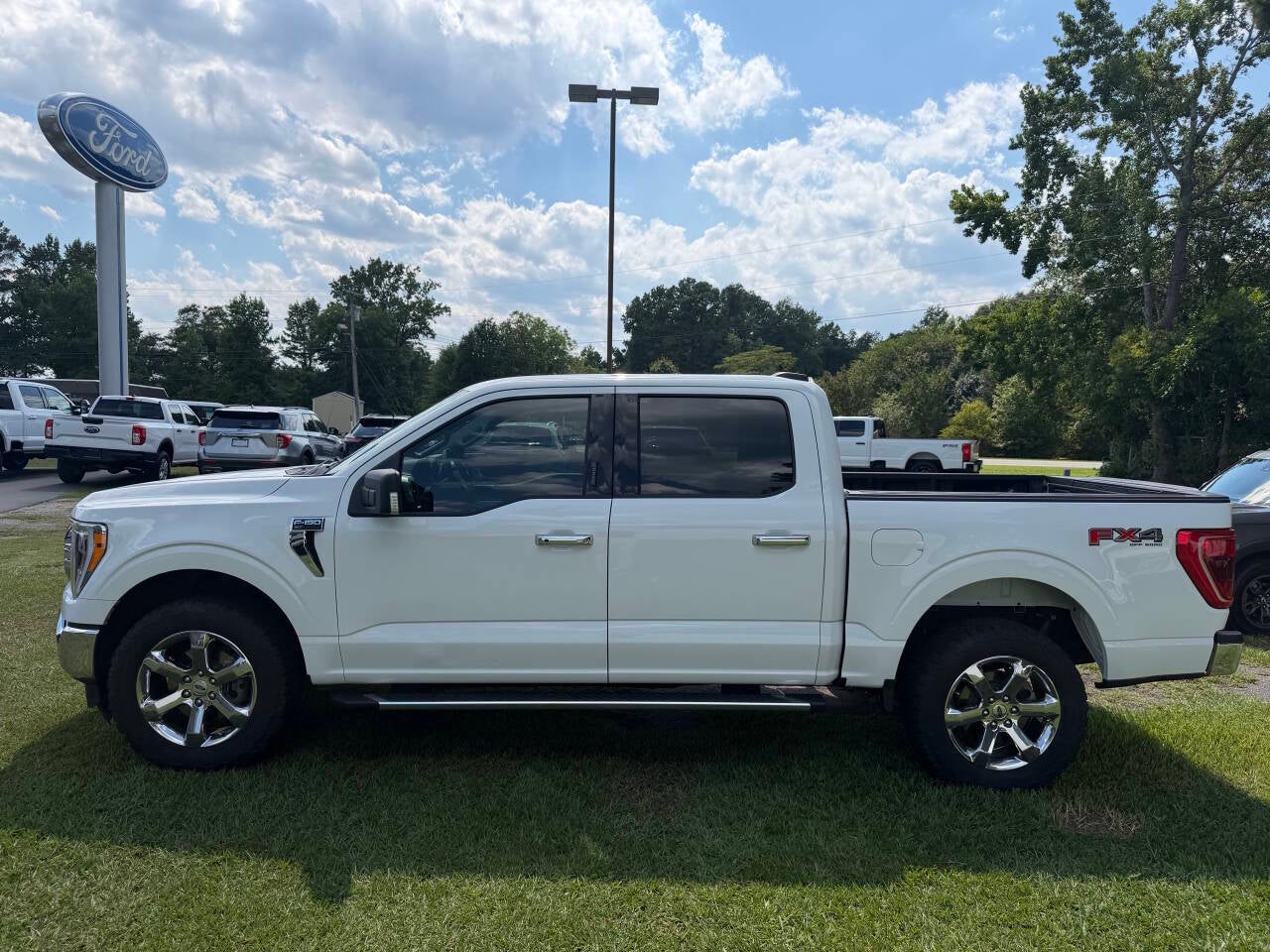 2023 Ford F-150 XLT 4x4 4dr SuperCrew 5.5 ft. SB