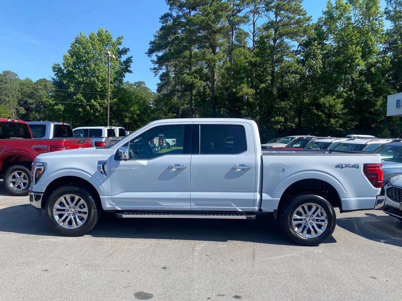 2025 Ford F-150 Lariat 4x4 4dr SuperCrew 5.5 ft. SB
