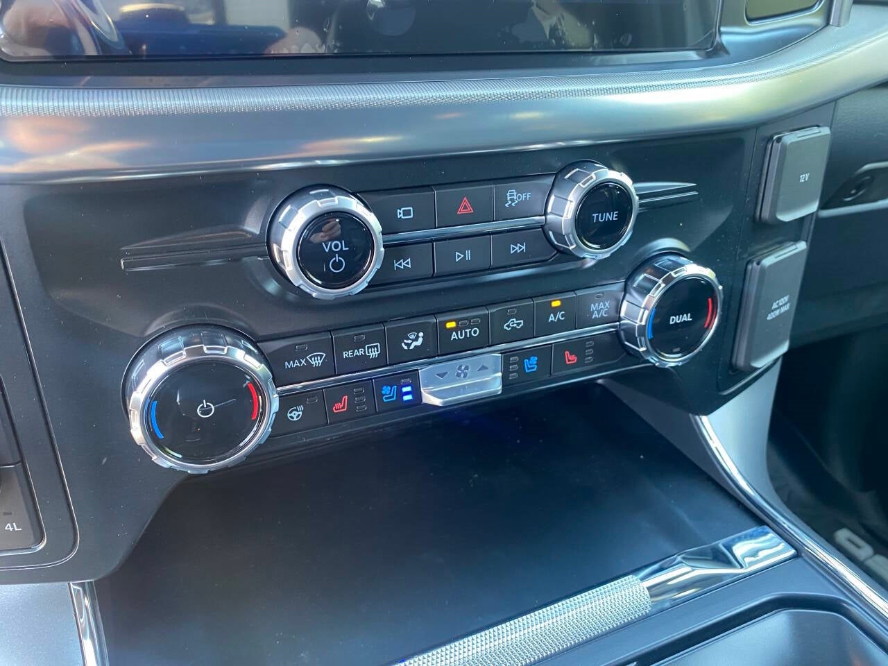 2025 Ford F-150 Lariat 4x4 4dr SuperCrew 5.5 ft. SB