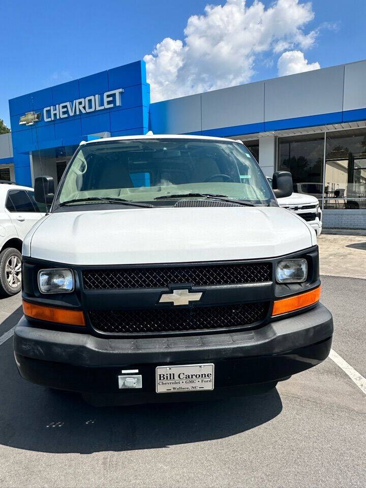 2011 Chevrolet Express 2500 3dr Cargo Van w/ 1WT