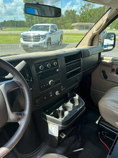 2011 Chevrolet Express 2500 3dr Cargo Van w/ 1WT