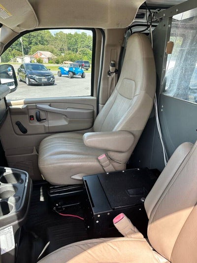 2011 Chevrolet Express 2500 3dr Cargo Van w/ 1WT