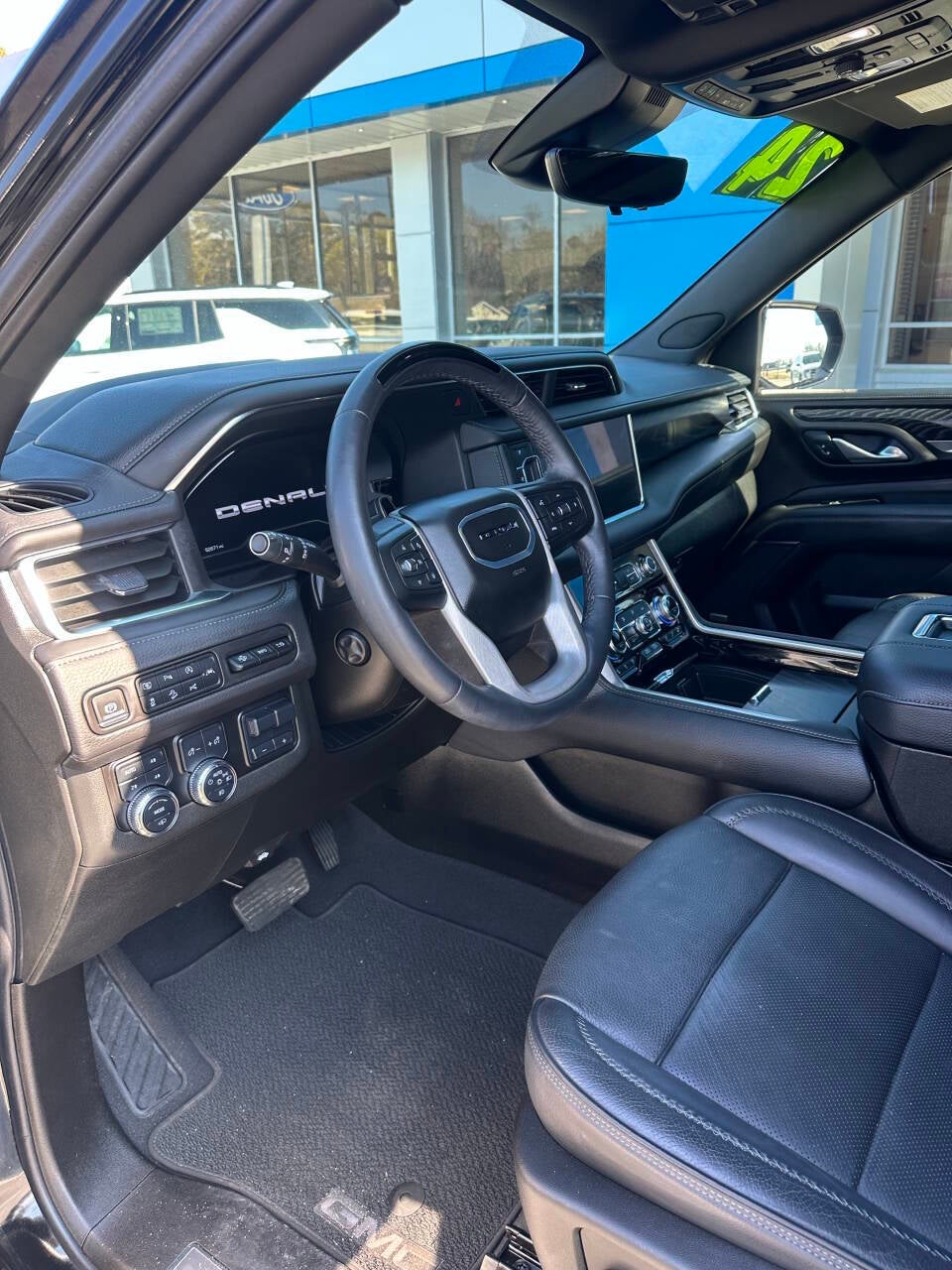 2024 GMC Yukon XL Denali 4x4 4dr SUV