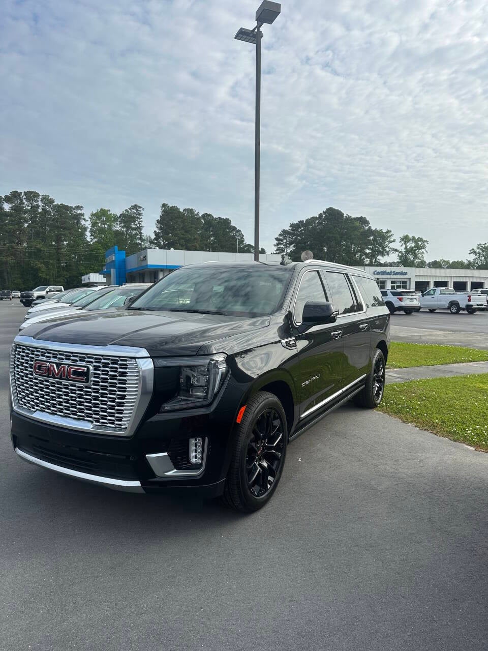 2022 GMC Yukon XL Denali 4x4 4dr SUV