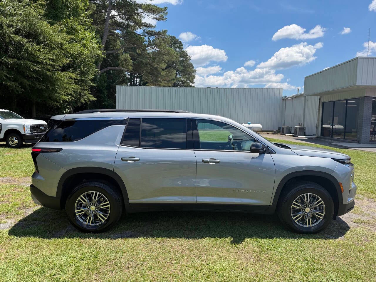 2025 Chevrolet Traverse LT 4dr SUV
