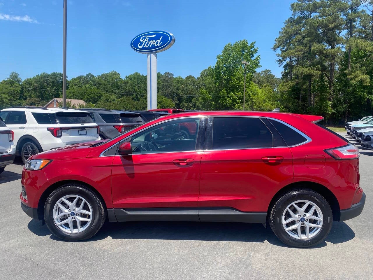 2022 Ford Edge SEL AWD 4dr Crossover