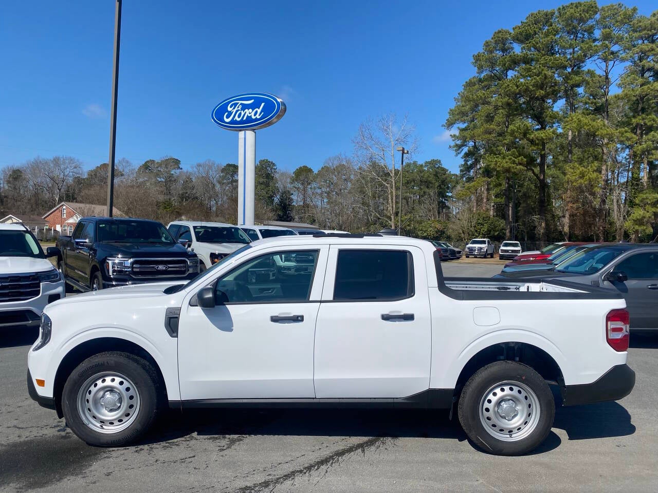 2026 Ford Maverick XL 4dr SuperCrew 4.5 ft. SB