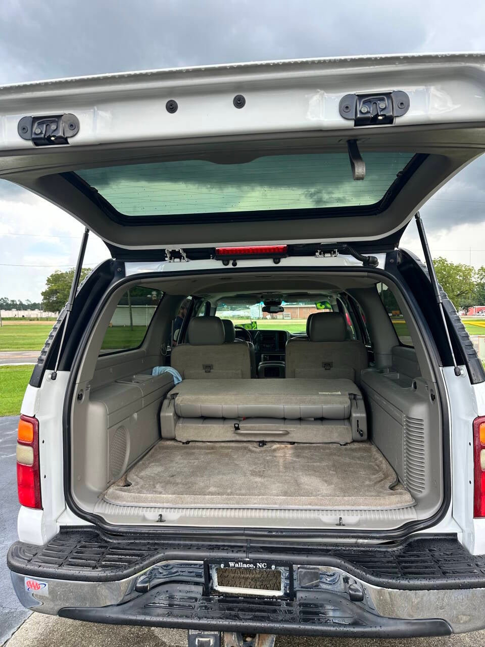 2003 Chevrolet Suburban 1500 4dr 4WD SUV