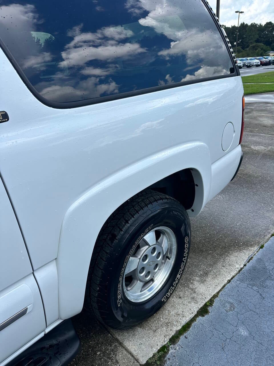 2003 Chevrolet Suburban 1500 4dr 4WD SUV