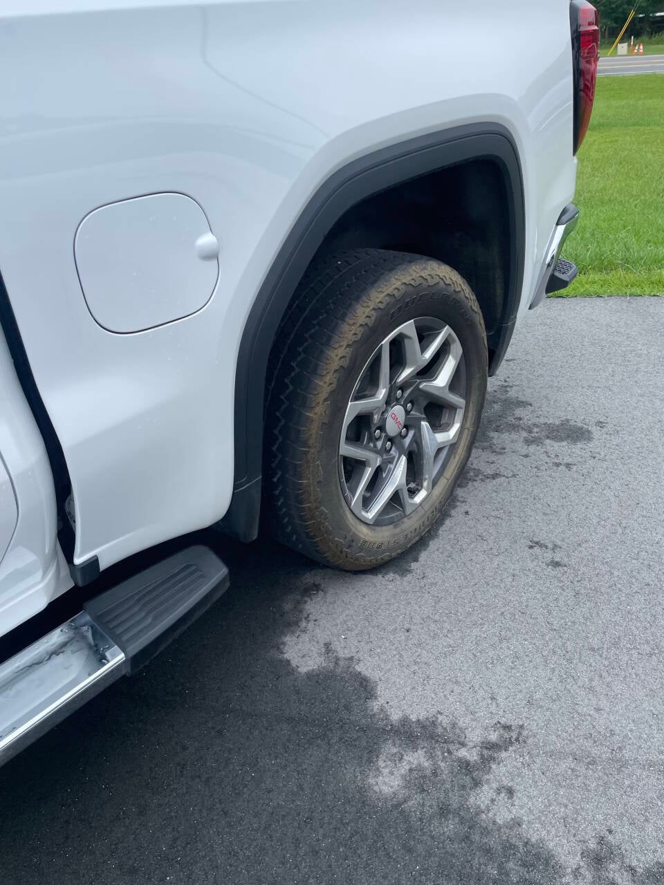 2023 GMC Sierra 1500 SLT 4x4 4dr Crew Cab 5.8 ft. SB